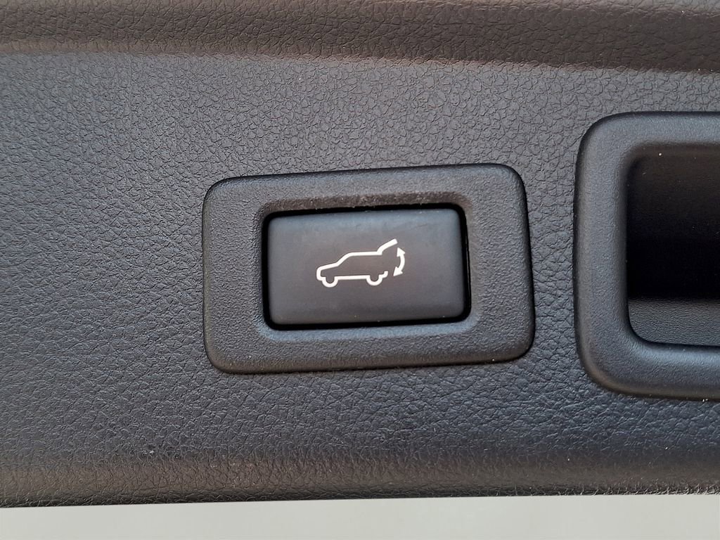 Used 2017 Subaru Forester 2.5i Limited AWD/4WD image 29