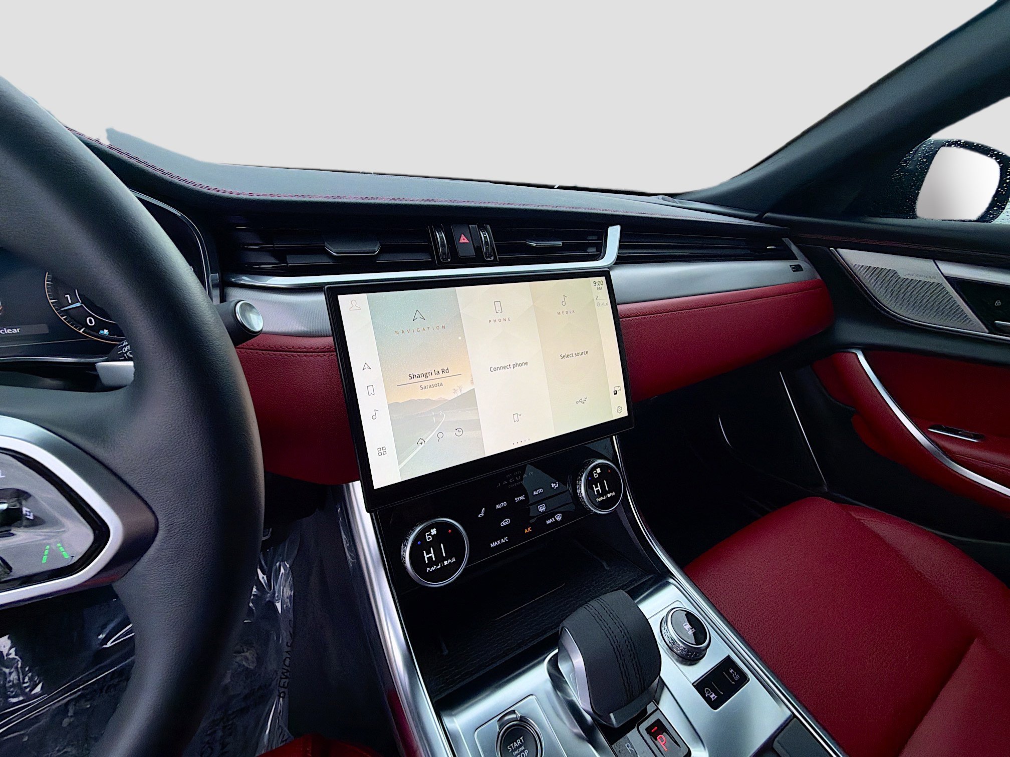 Used 2024 Jaguar XF R-Dynamic SE image 28