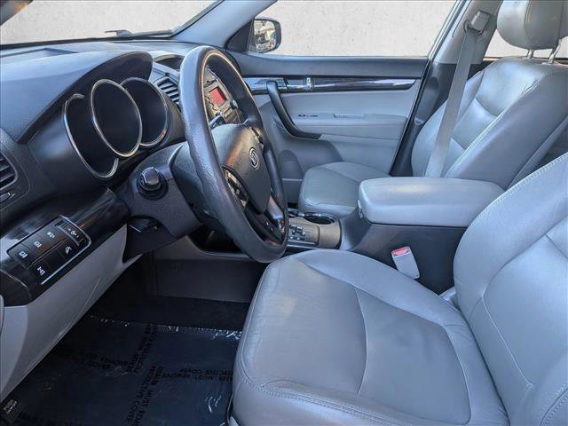 Used 2011 Kia Sorento LX image 11