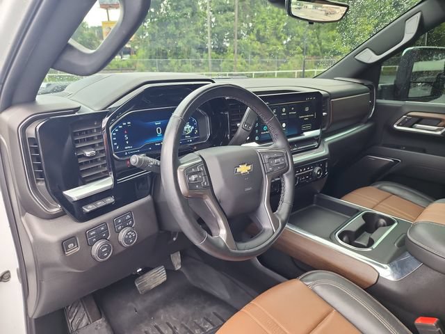 Used 2024 Chevrolet Silverado 3500 High Country w/ High Country Premium Package AWD/4WD image 10