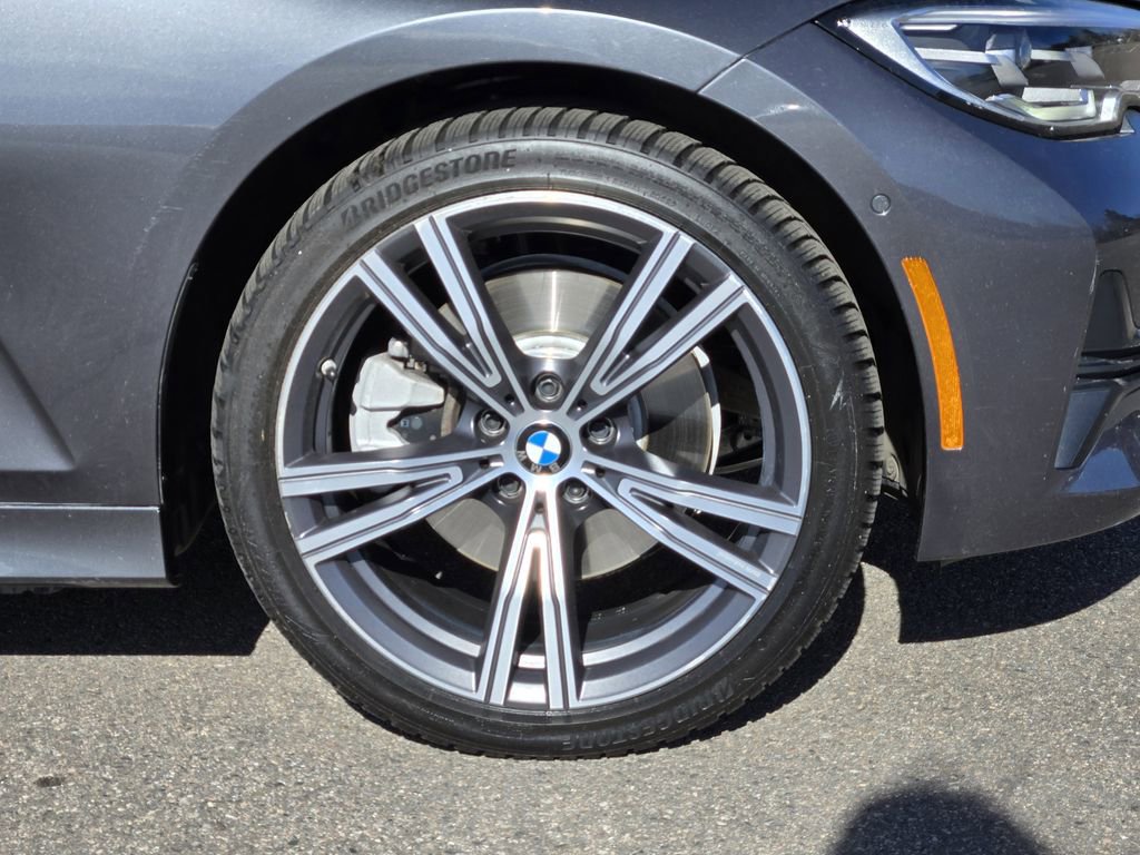 Used 2021 BMW 330i xDrive 330i xDrive w/ Premium Package image 9