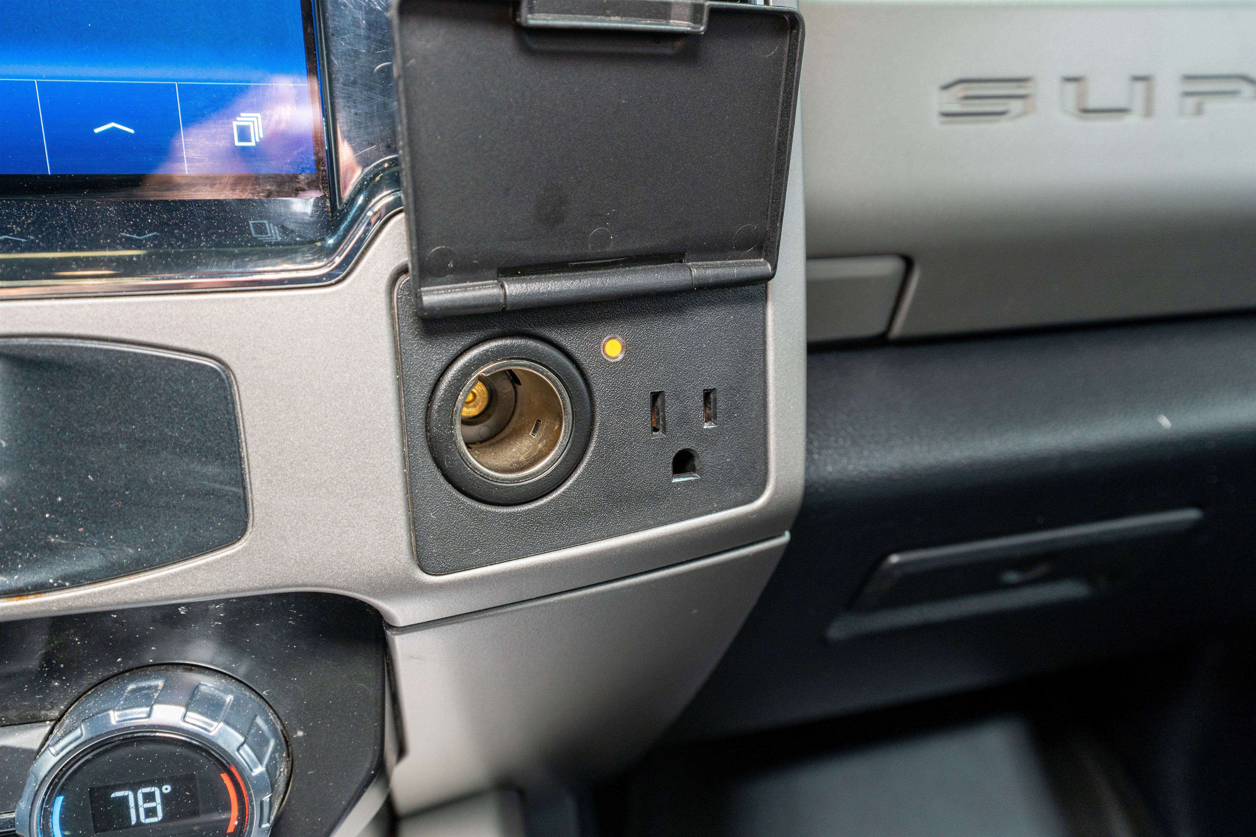 Used 2022 Ford F250 Lariat w/ Lariat Ultimate Package image 24