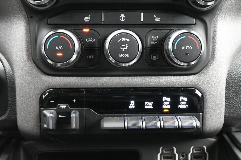 Used 2020 RAM 1500 Big Horn w/ Built-to-serve Edition AWD/4WD image 19