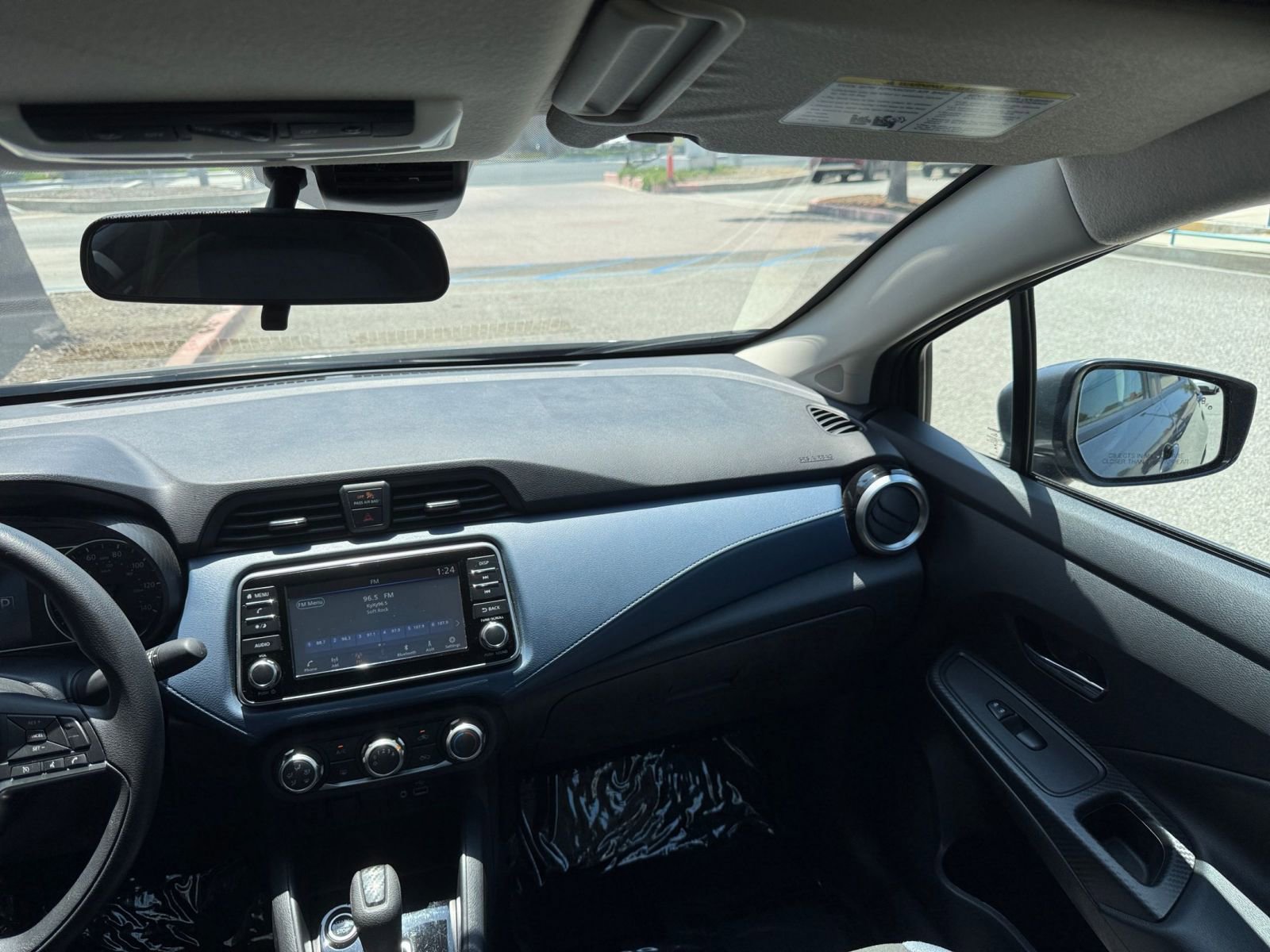 Used 2025 Nissan Versa SV FWD image 34