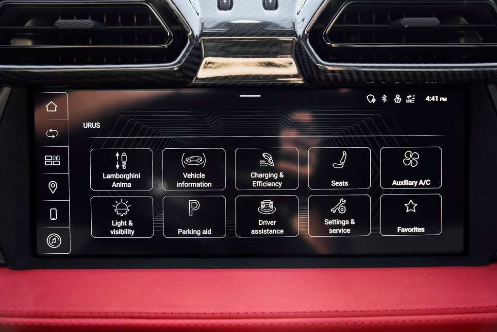 Used 2025 Lamborghini Urus S AWD/4WD image 71
