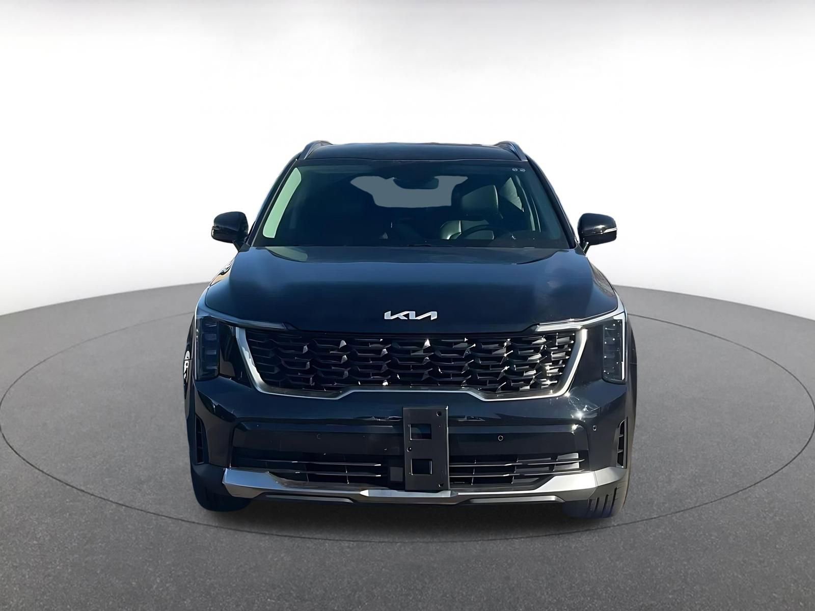 Used 2024 Kia Sorento S image 4