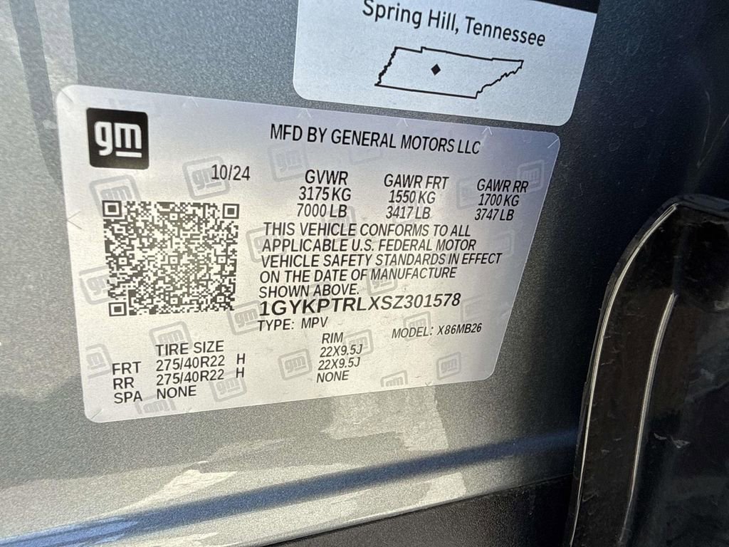 Certified 2025 Cadillac Lyriq Luxury w/ LPO, Floor Liner Package AWD/4WD image 20