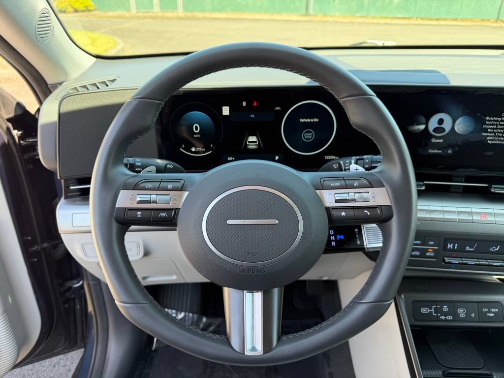 Used 2025 Hyundai Kona SEL AWD/4WD image 19