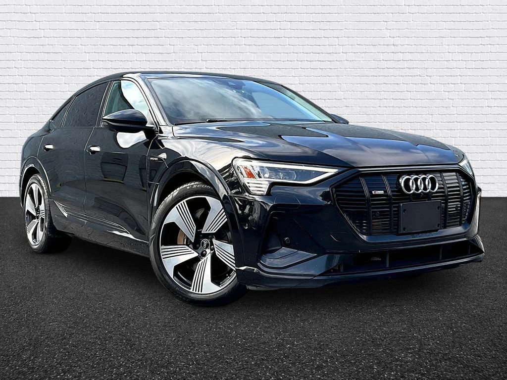 Used 2021 Audi e-tron Premium Plus w/ Premium Plus Package AWD/4WD image 3