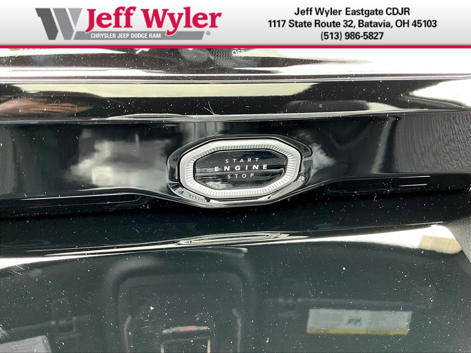 New 2026 Jeep Grand Cherokee Altitude AWD/4WD image 26
