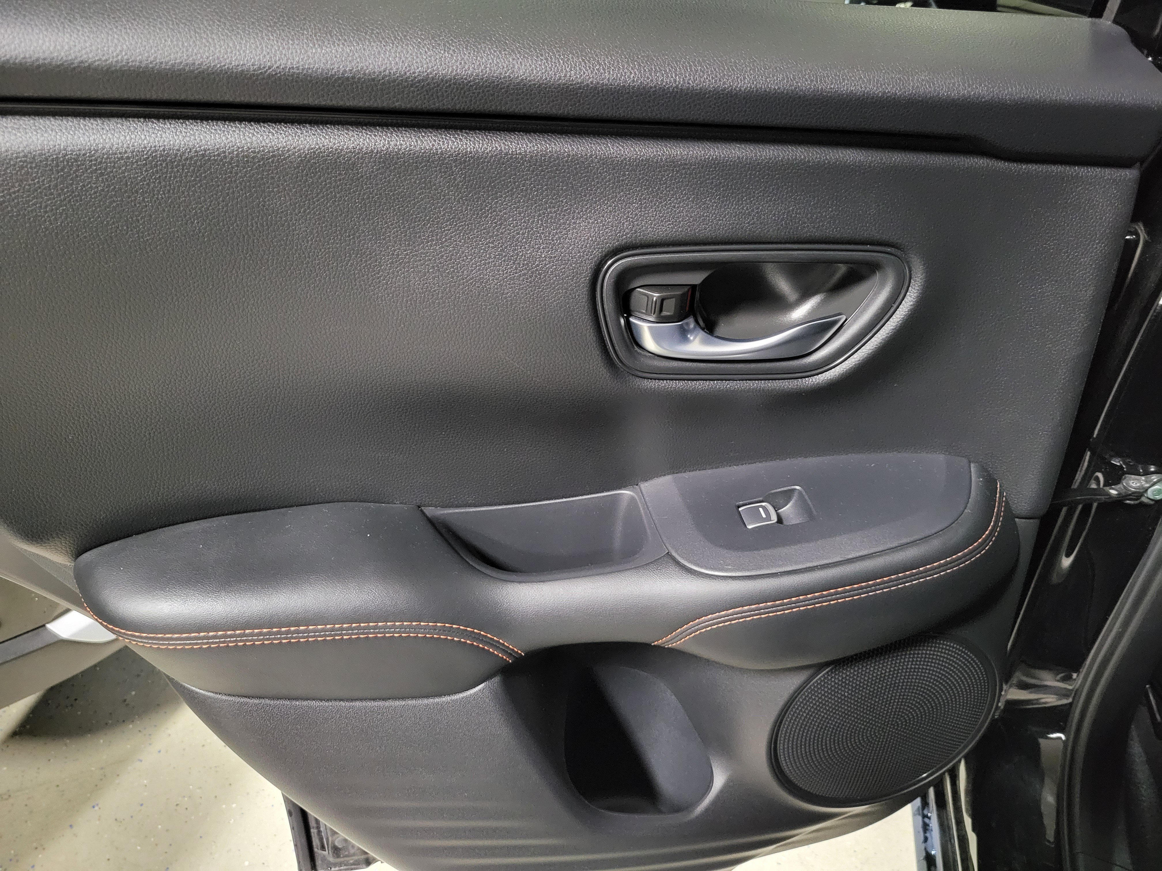 Certified 2025 Honda HR-V Sport image 16