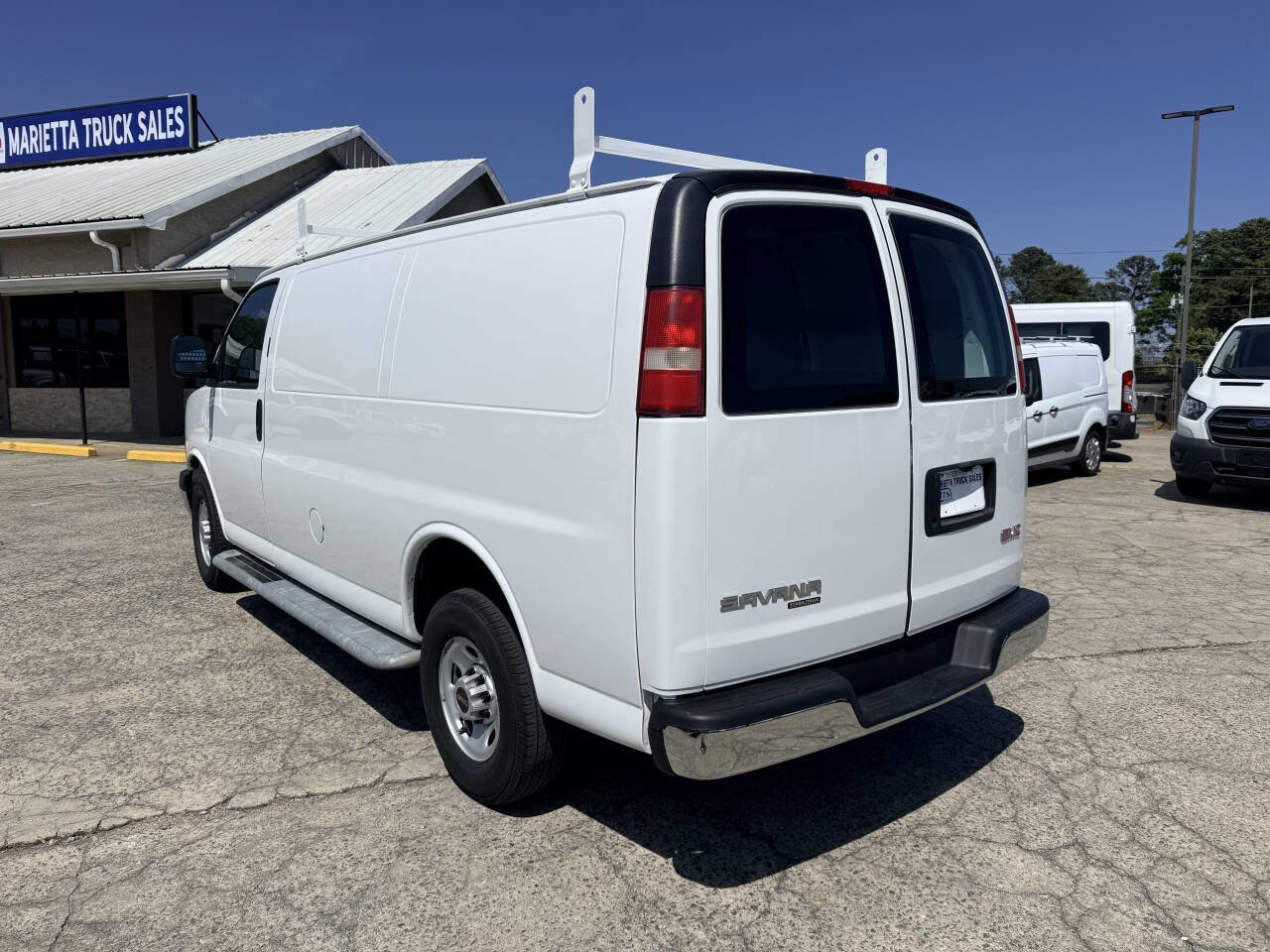 Used 2014 GMC Savana 2500 RWD image 4