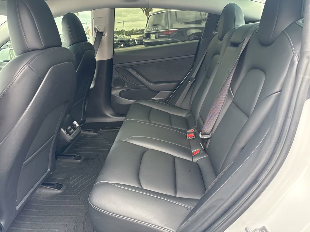 Used 2021 Tesla Model 3 Standard Range Plus RWD image 14
