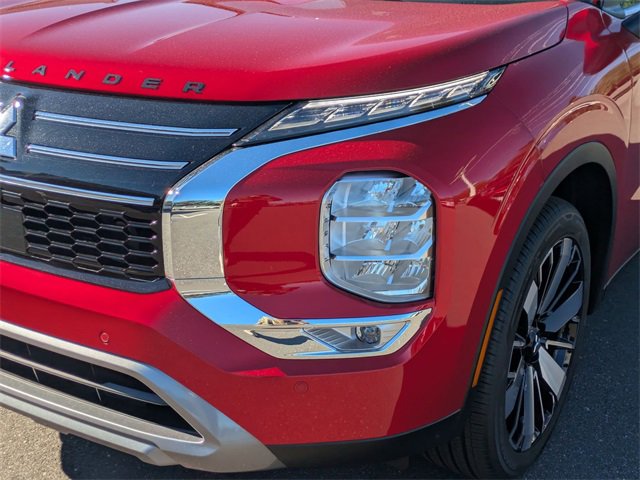 New 2025 Mitsubishi Outlander SE image 9