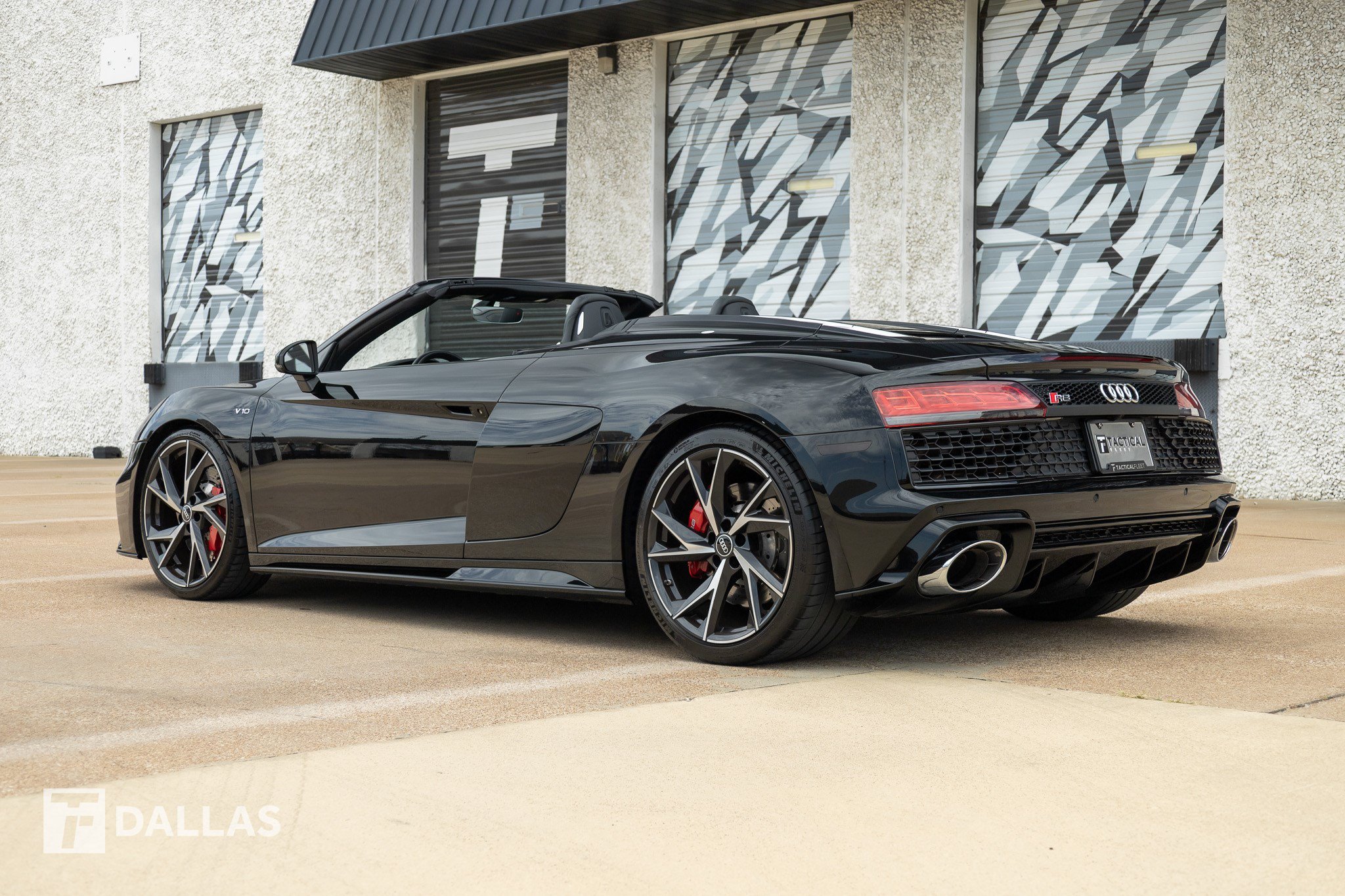 Used 2021 Audi R8 V10 w/ Premium Package RWD image 10