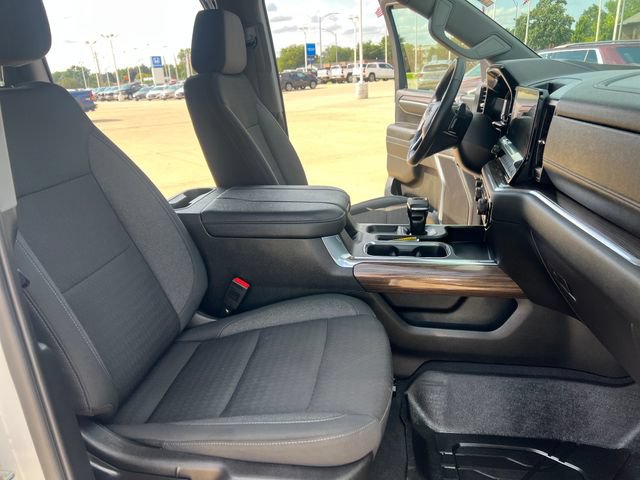 Certified 2024 Chevrolet Silverado 1500 RST AWD/4WD image 13