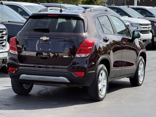 Used 2022 Chevrolet Trax LT w/ Premium Seat Package image 7
