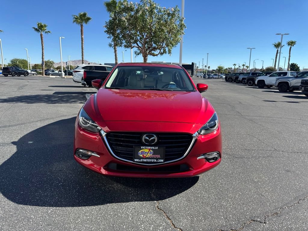 Used 2018 MAZDA MAZDA3 Grand Touring w/ Premium Equipment Package FWD image 4