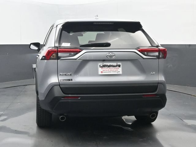 Used 2023 Toyota RAV4 LE FWD image 17