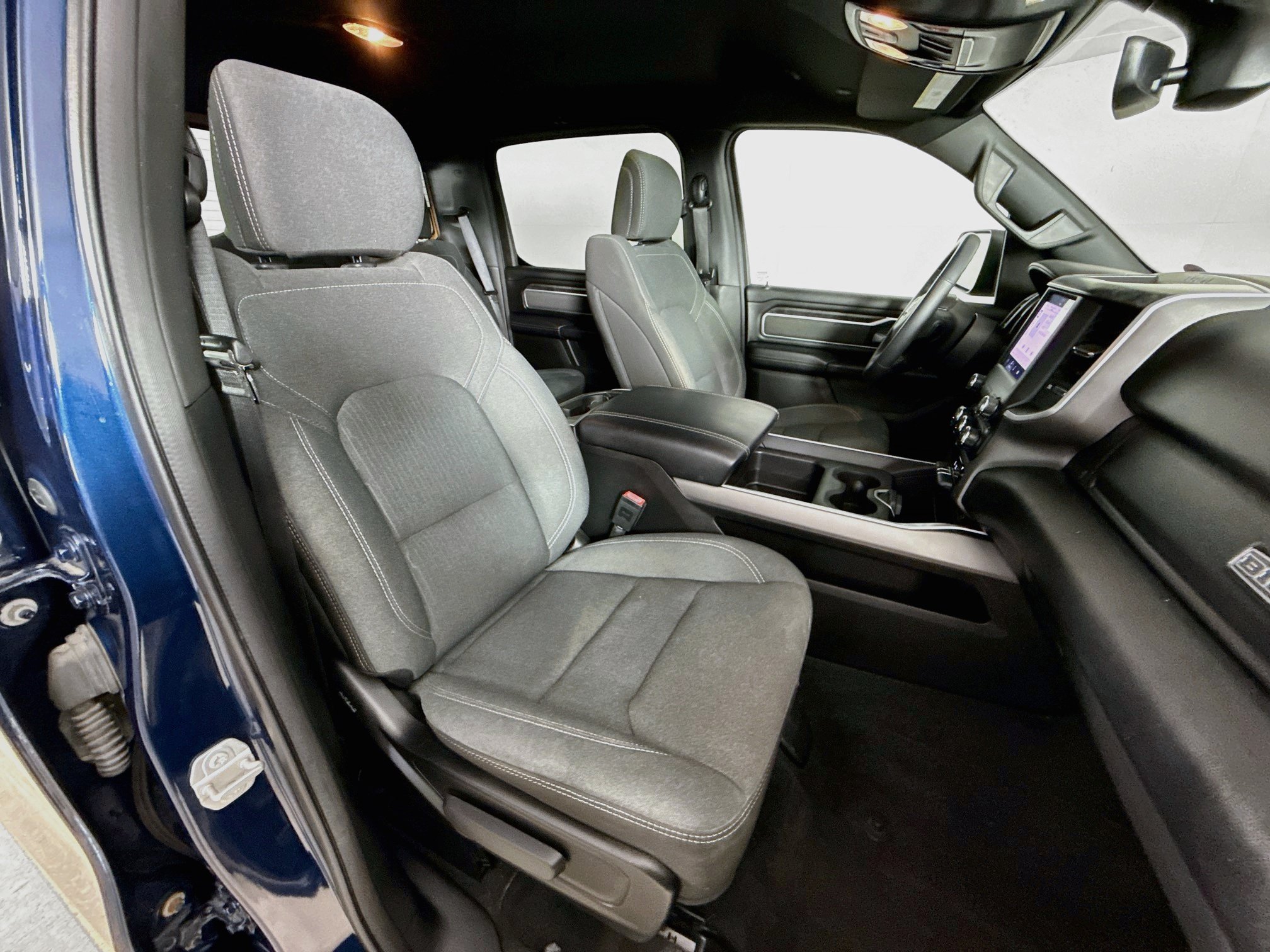 Used 2023 RAM 1500 Big Horn AWD/4WD image 34