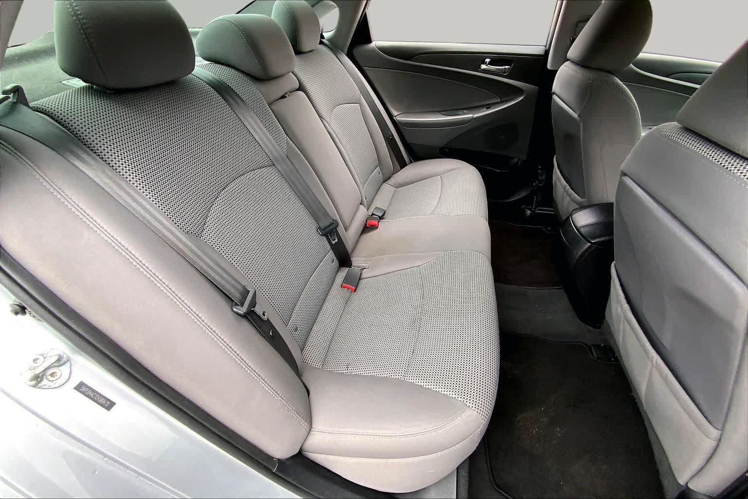 Used 2012 Hyundai Sonata GLS w/ Popular Equipment Pkg FWD image 19