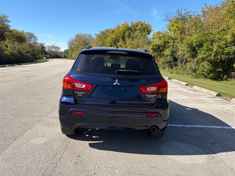 Used 2012 Mitsubishi Outlander Sport SE FWD image 4