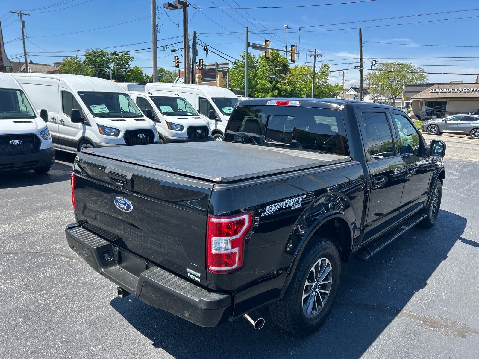 Used 2018 Ford F150 XLT w/ Equipment Group 302A Luxury AWD/4WD image 16