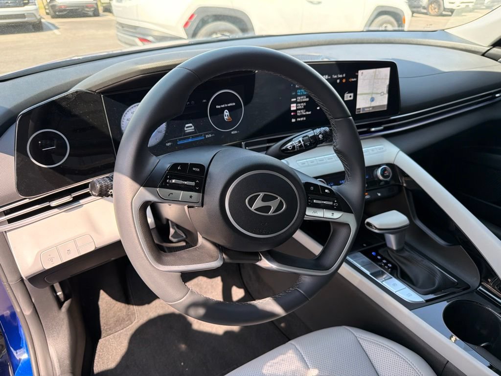 Certified 2026 Hyundai Elantra Limited FWD image 6
