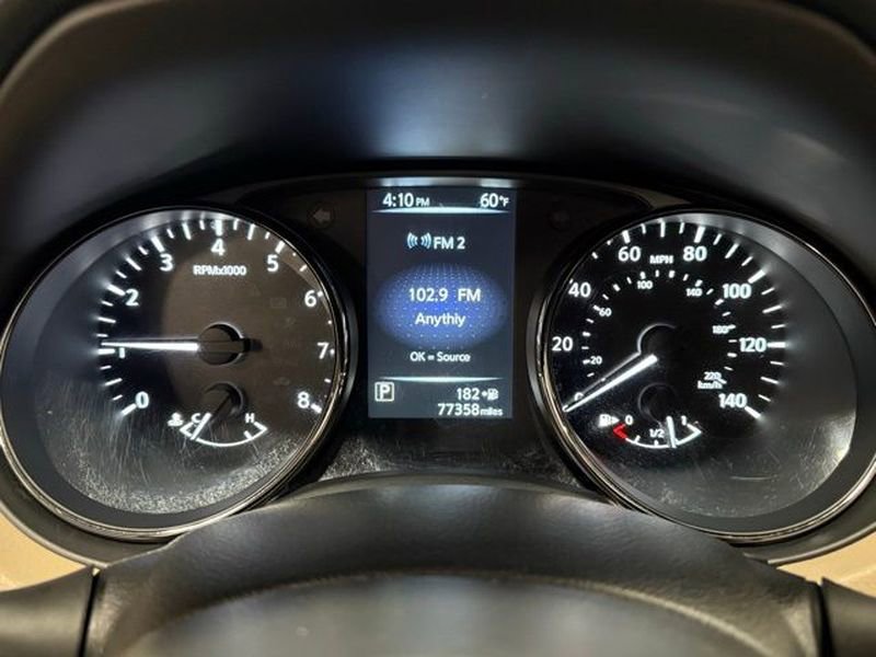 Used 2017 Nissan Rogue SL w/ SL Premium Package image 23