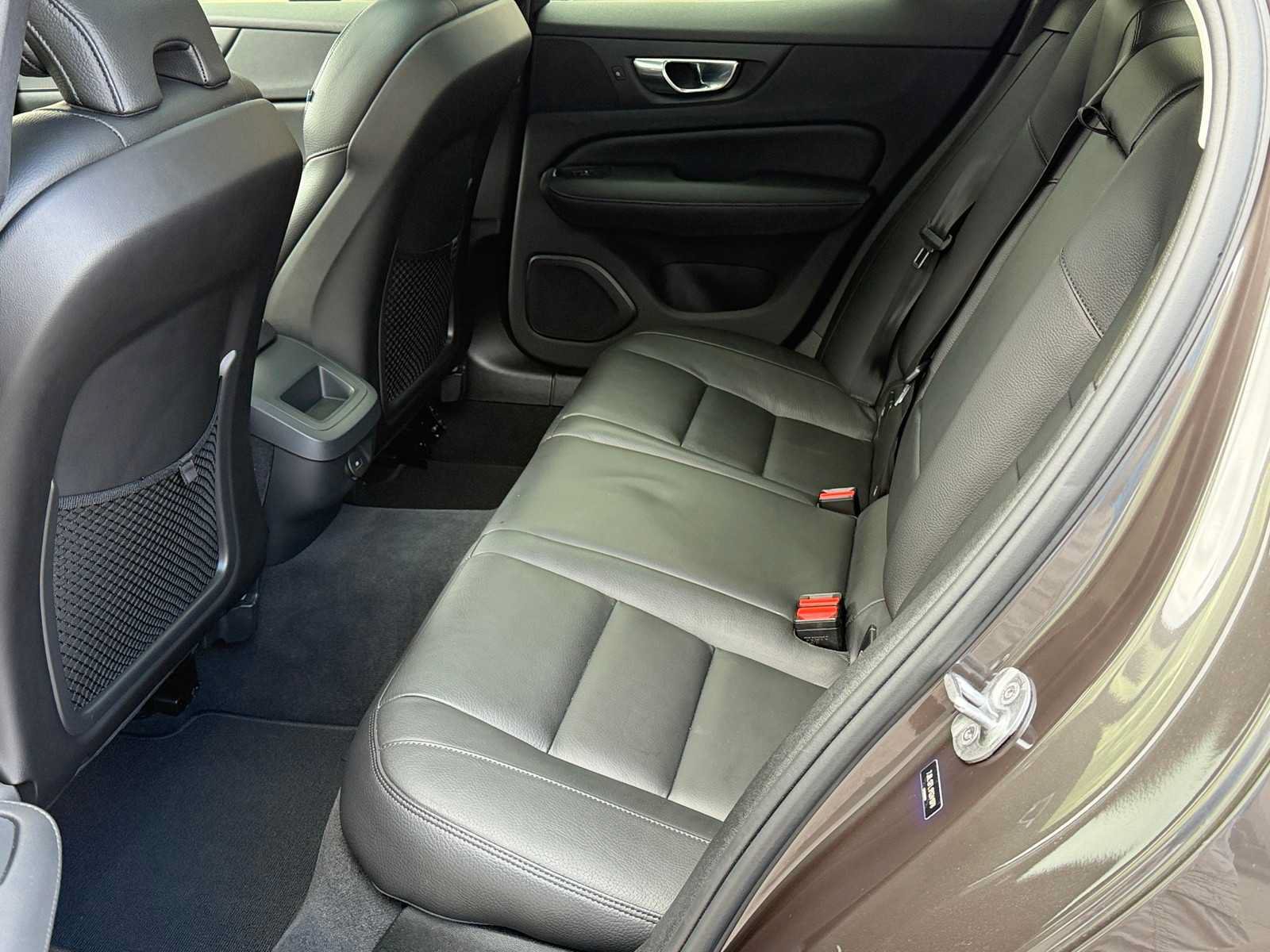 Used 2023 Volvo S60 B5 Plus FWD image 24