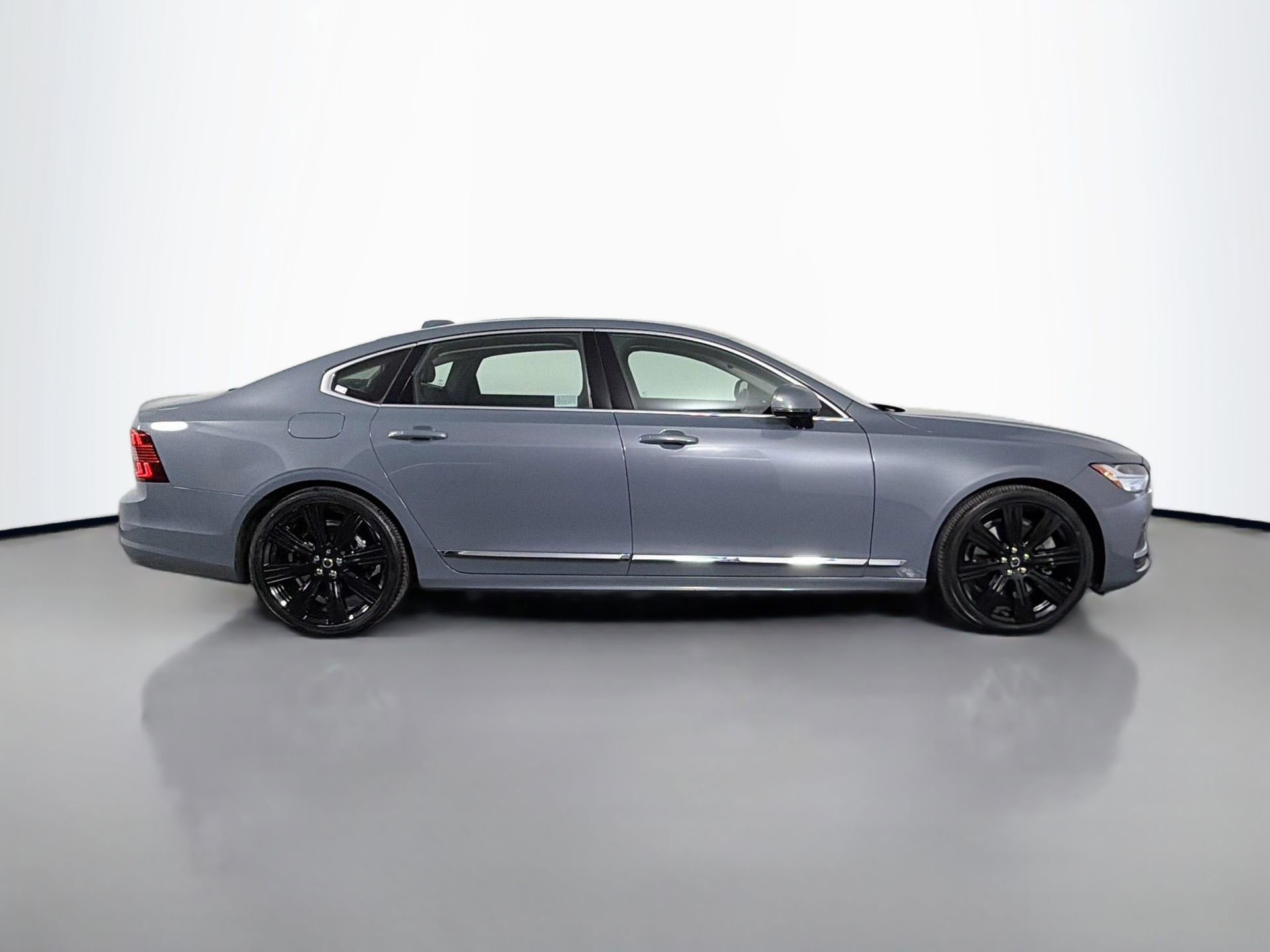 Used 2023 Volvo S90 B6 Ultimate w/ Protection Package Premier AWD/4WD image 5