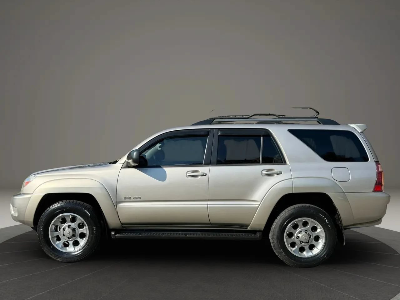 Used 2004 Toyota 4Runner Sport AWD/4WD image 9