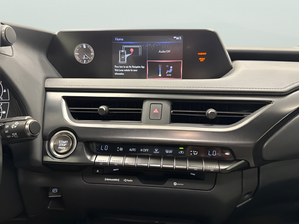 Used 2021 Lexus UX 200 w/ Accessory Package (Z1) FWD image 28