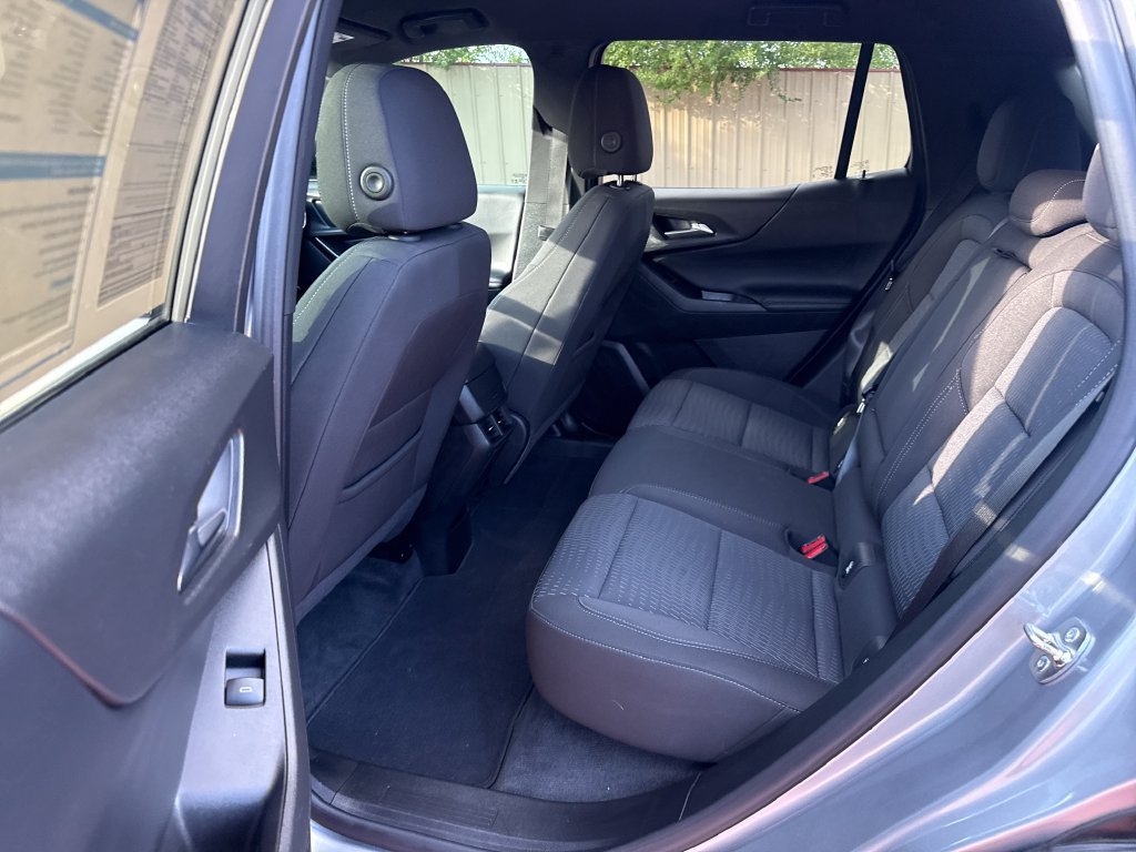 Used 2025 Chevrolet Equinox LT FWD image 21