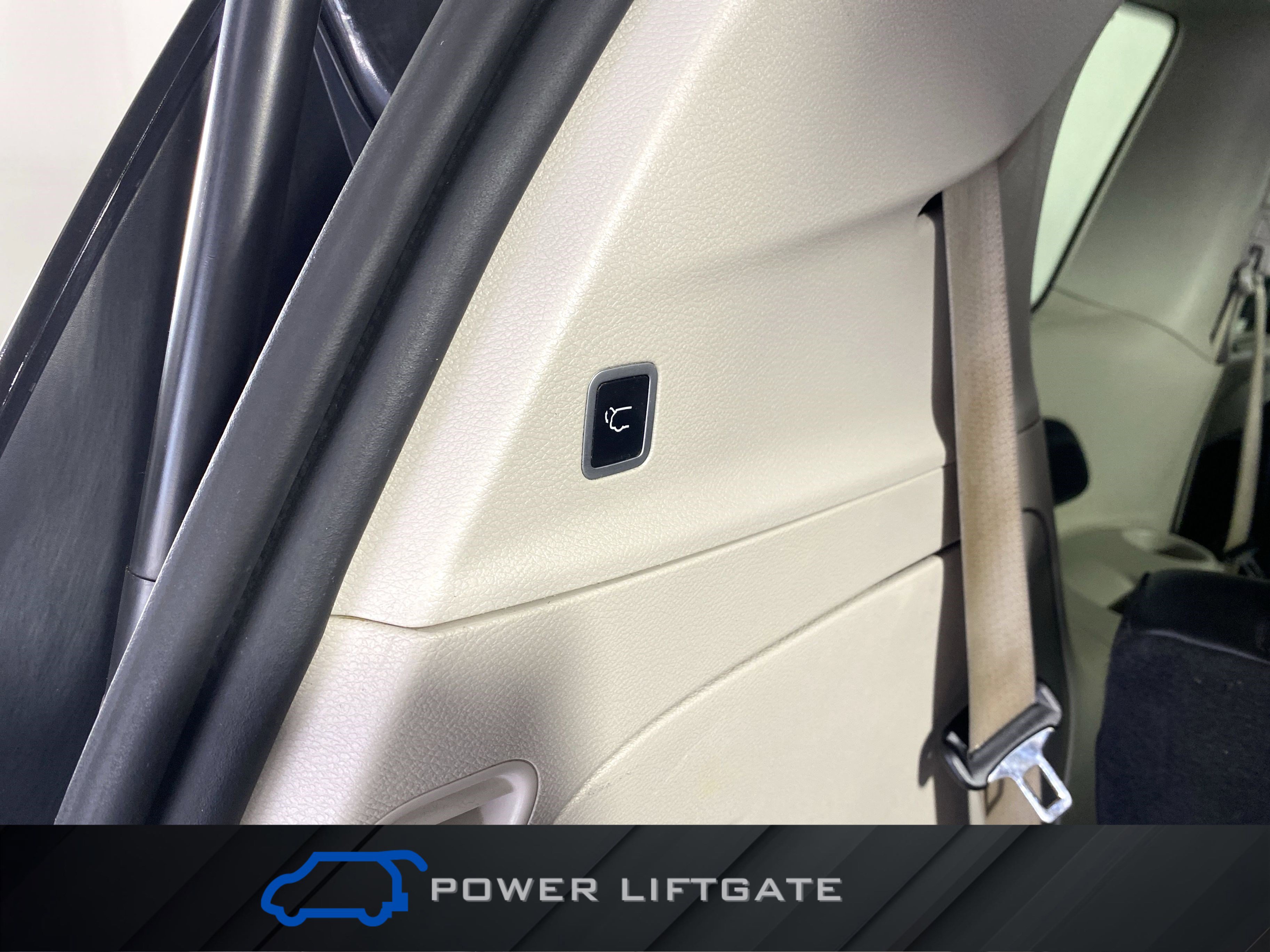 Used 2017 Chrysler Pacifica Touring-L Plus image 36