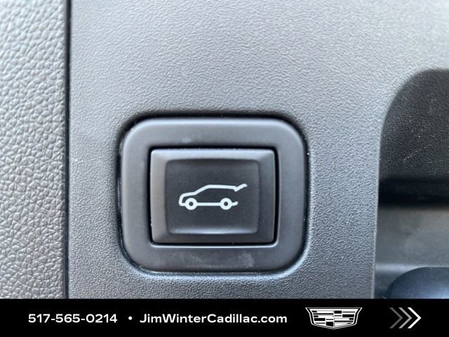 Certified 2023 Cadillac XT4 Luxury w/ Cold Weather Package image 20