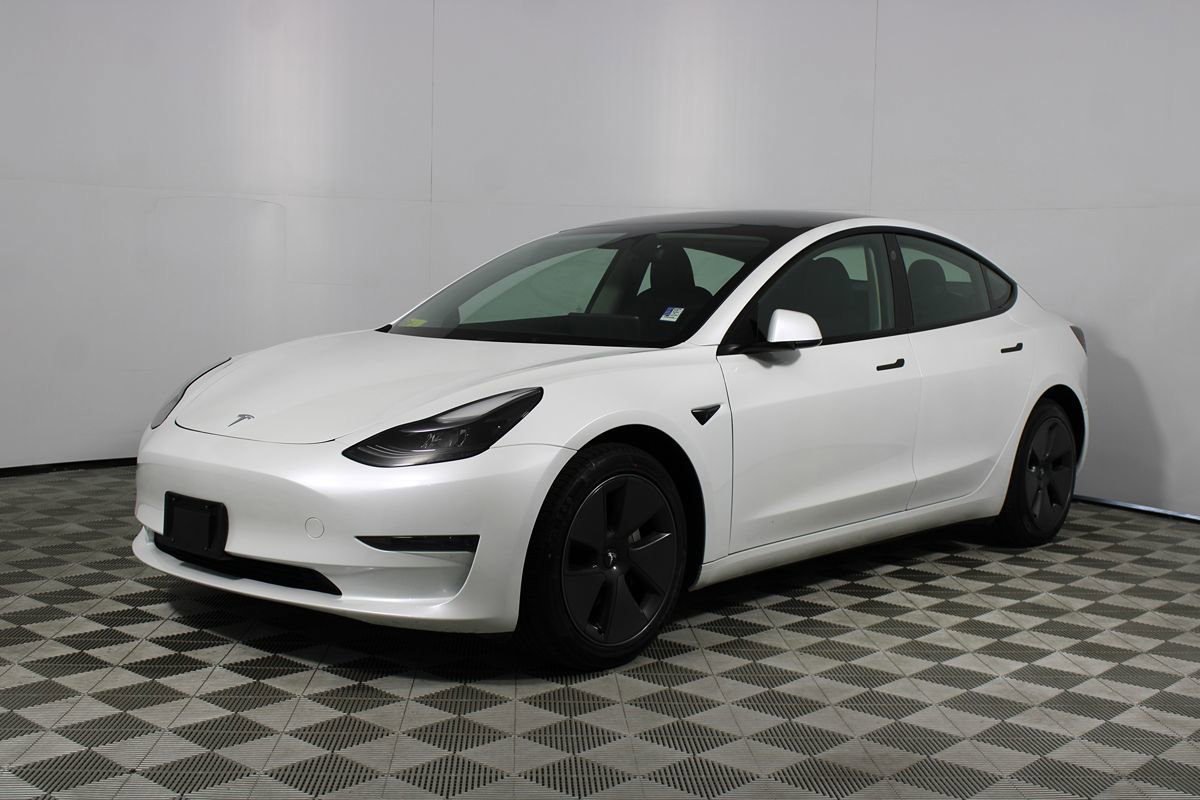 Used 2023 Tesla Model 3 Standard Range RWD image 25
