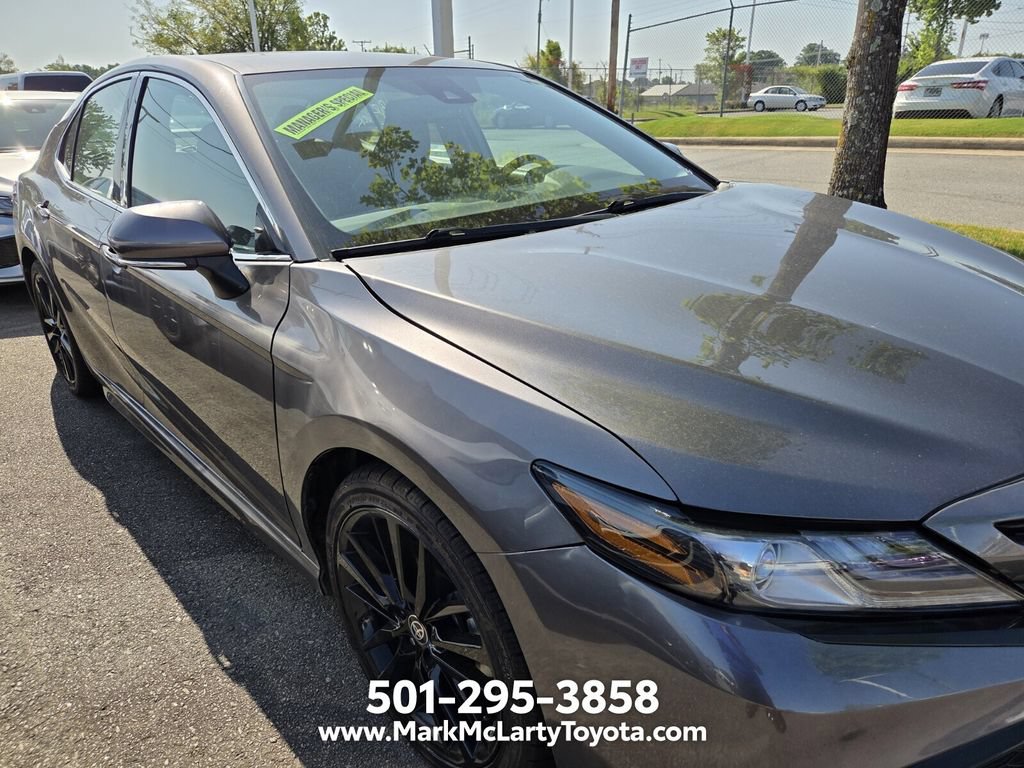 Used 2023 Toyota Camry XSE FWD image 8