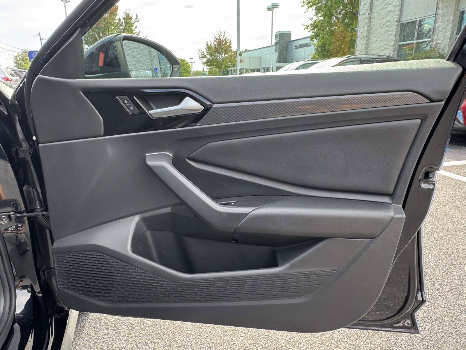 Used 2019 Volkswagen Jetta GLI FWD image 9