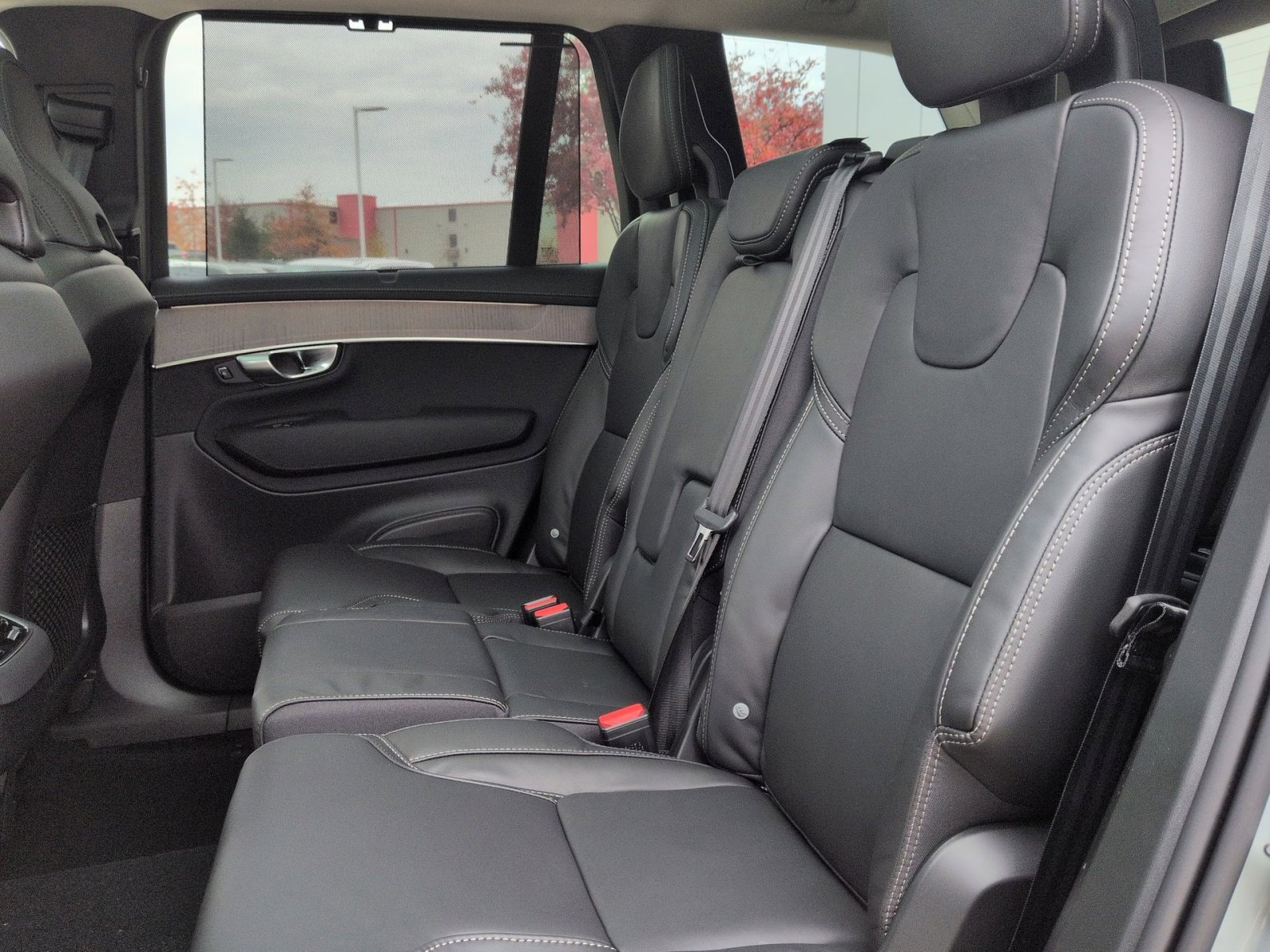 New 2026 Volvo XC90 B6 Ultra image 25