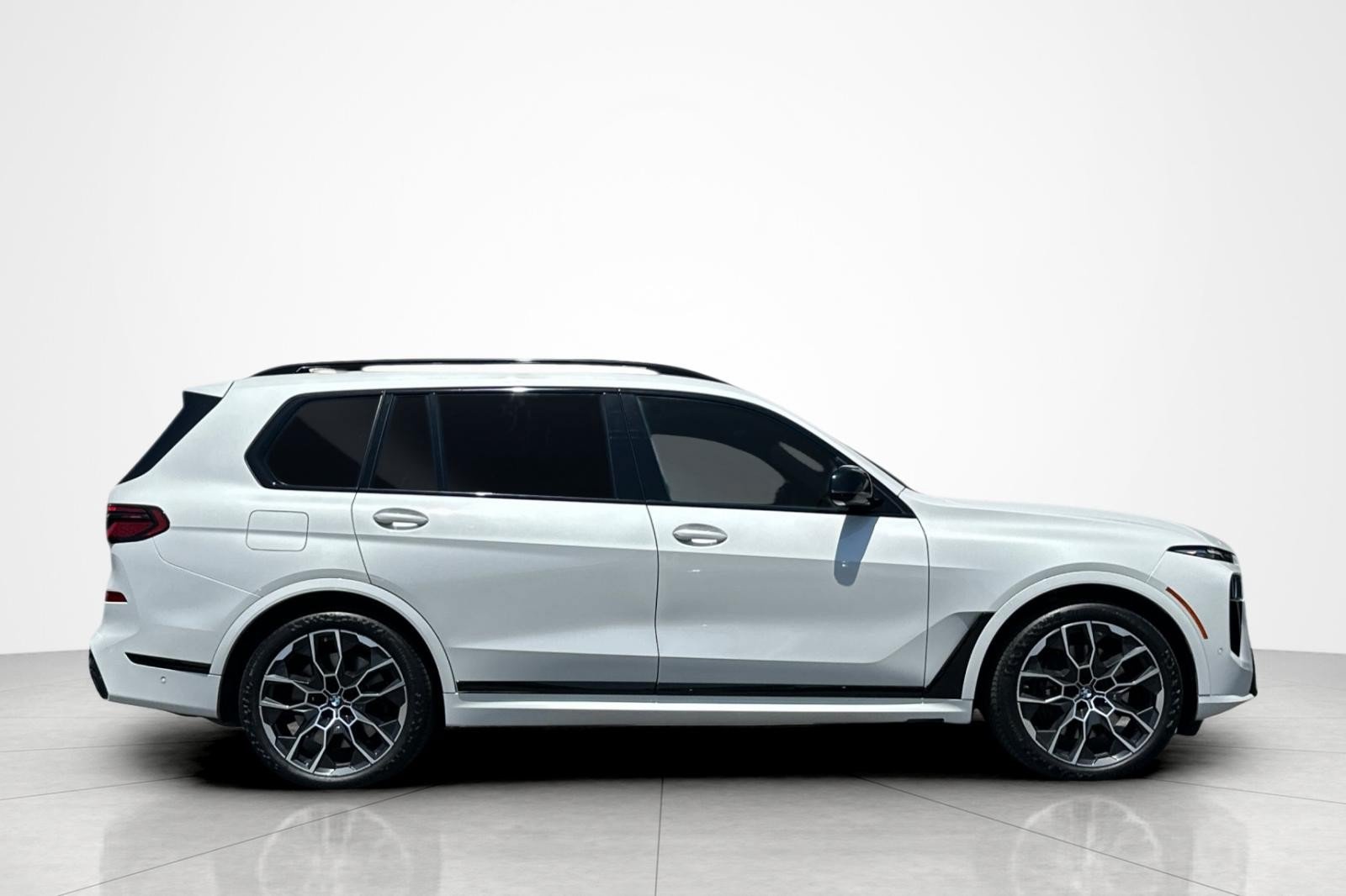 Used 2024 BMW X7 M60i w/ Executive Package AWD/4WD image 6