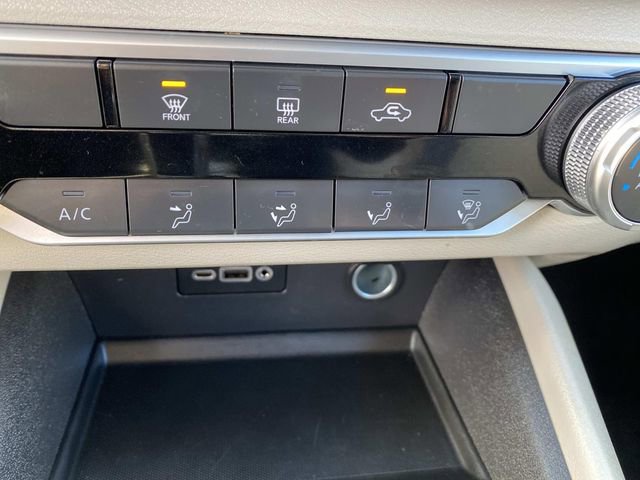 Used 2025 Nissan Altima 2.5 SV image 9