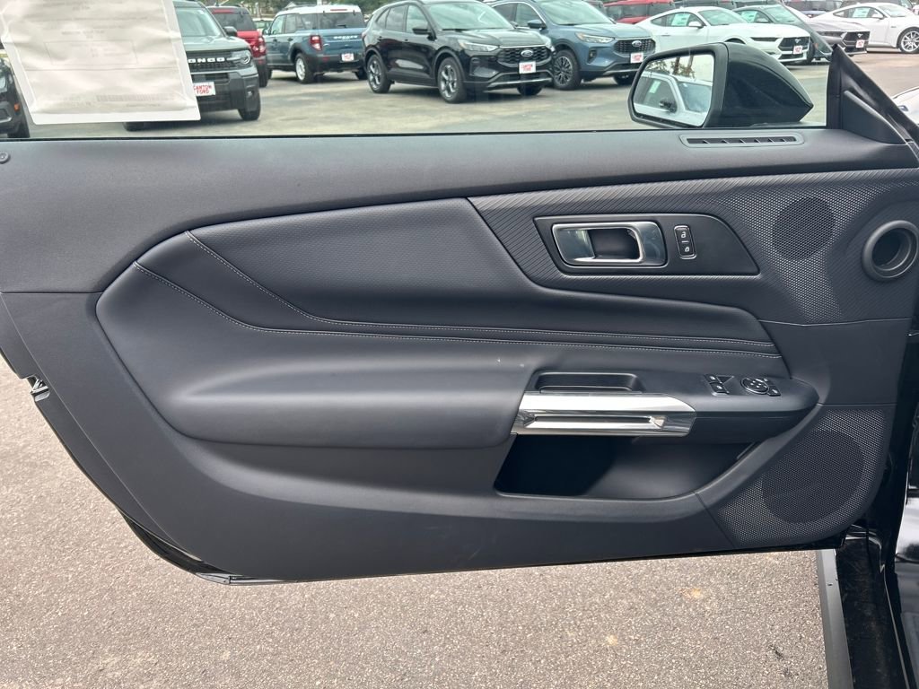 New 2025 Ford Mustang Premium image 24