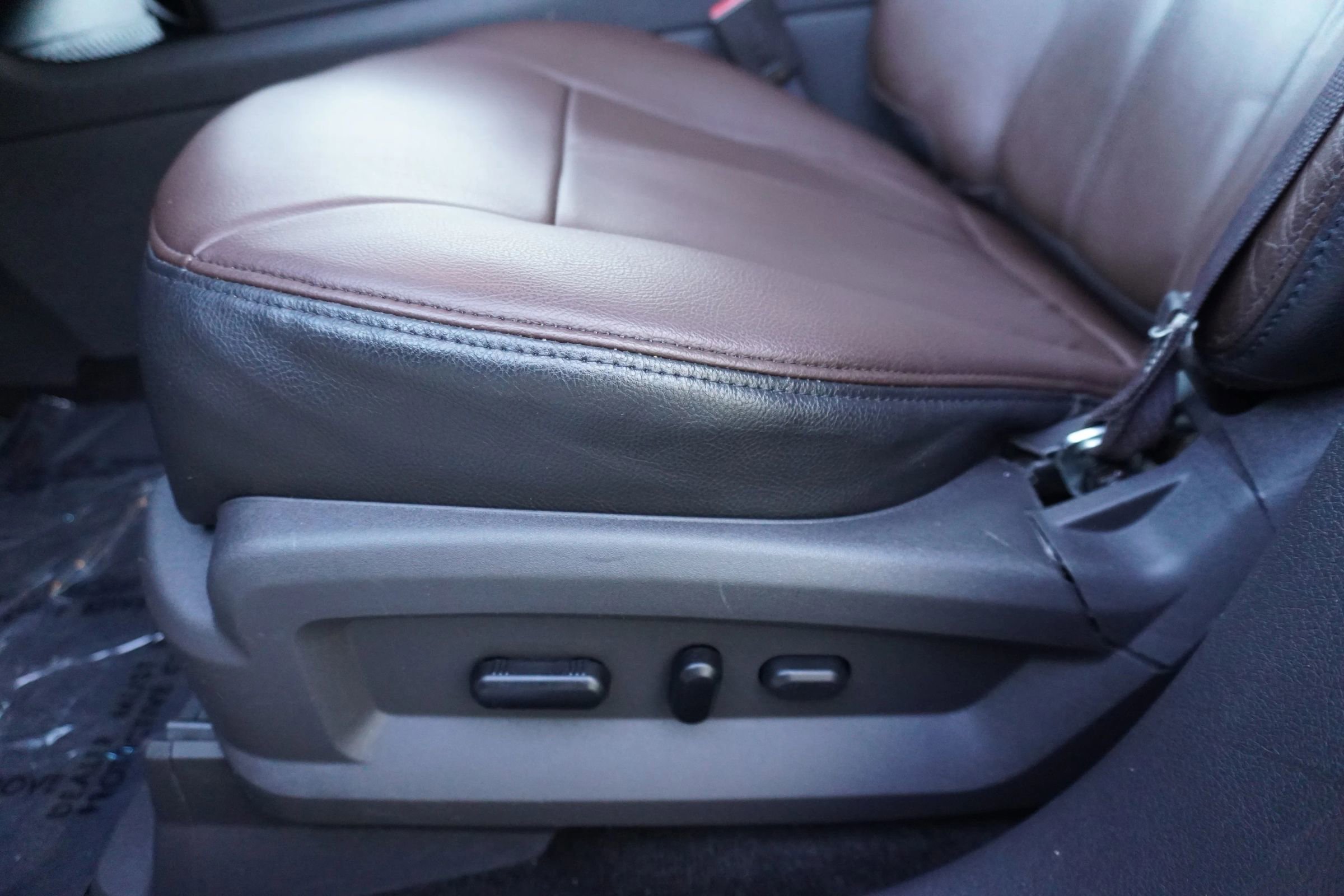 Used 2013 Ford Edge Limited image 24