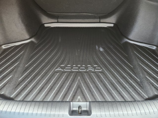 Used 2025 Honda Accord LX image 31