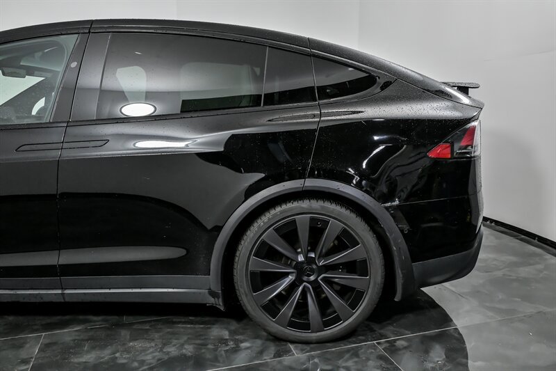 Used 2022 Tesla Model X Plaid AWD/4WD image 7