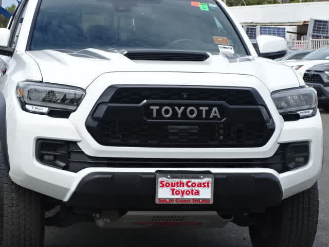 Certified 2021 Toyota Tacoma TRD Pro AWD/4WD image 4