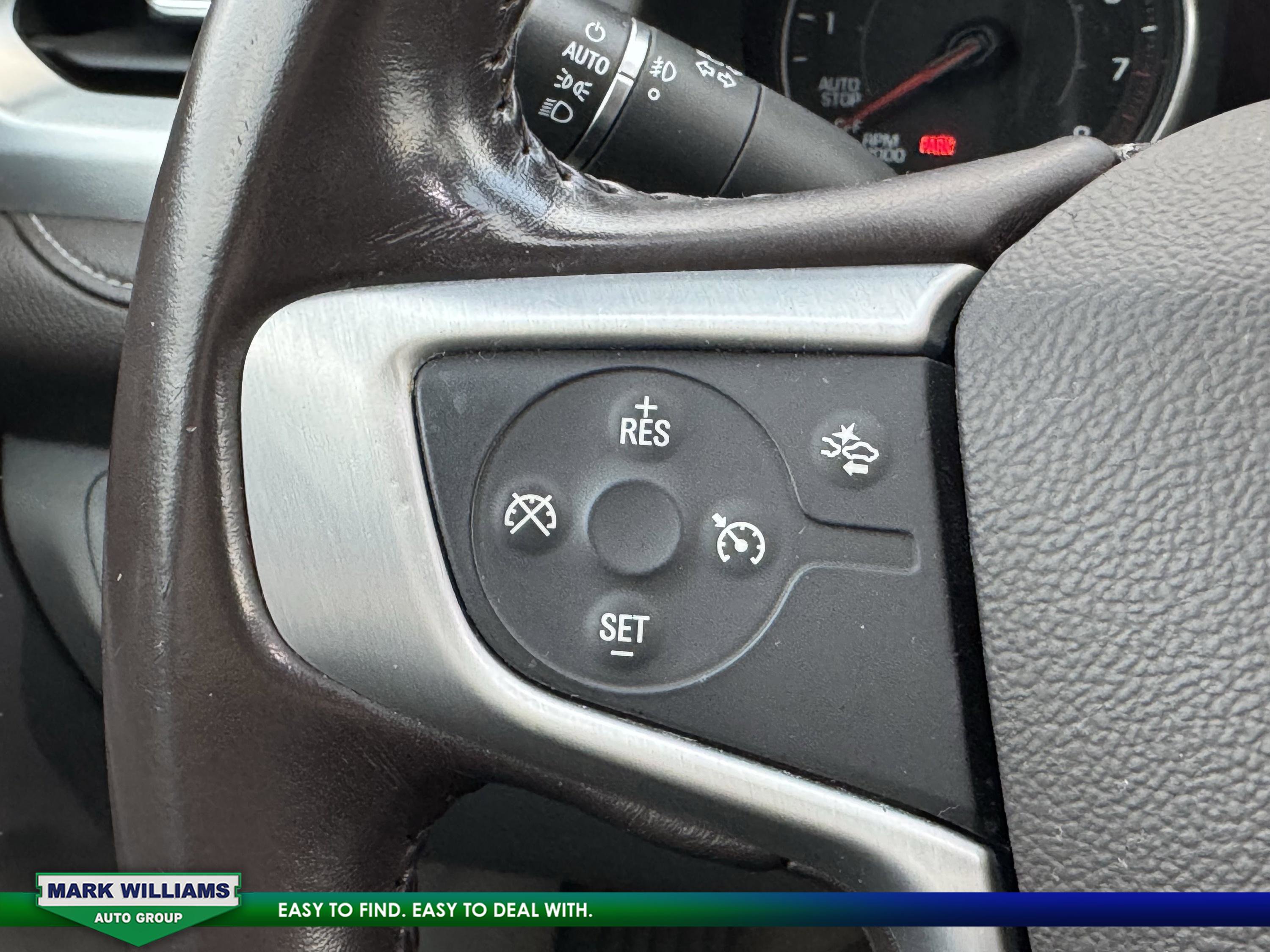 Used 2021 GMC Acadia SLT w/ LPO, Floor Liner Package image 11