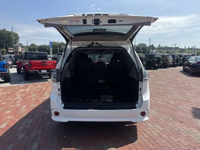 Used 2015 Toyota Sienna SE w/ SE Preferred Package FWD image 29