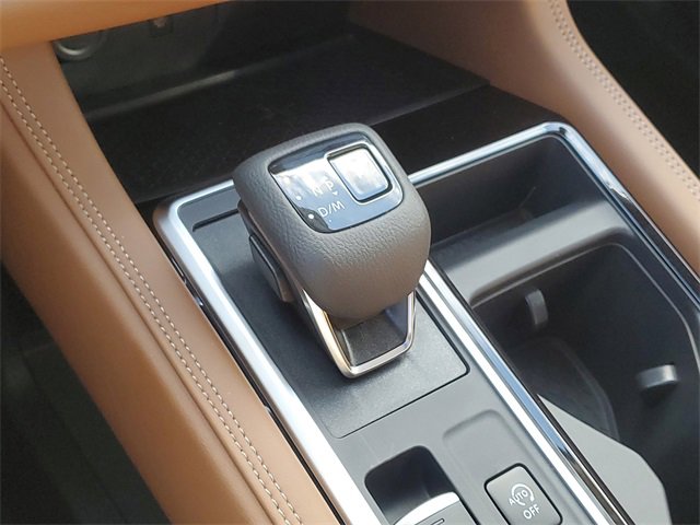 New 2025 Nissan Pathfinder Platinum w/ Cargo Package image 18